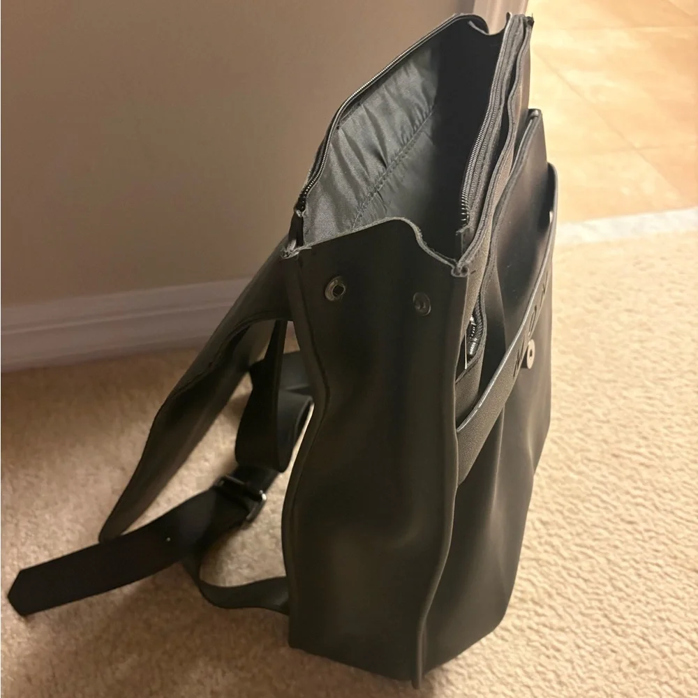 Monat Backpack